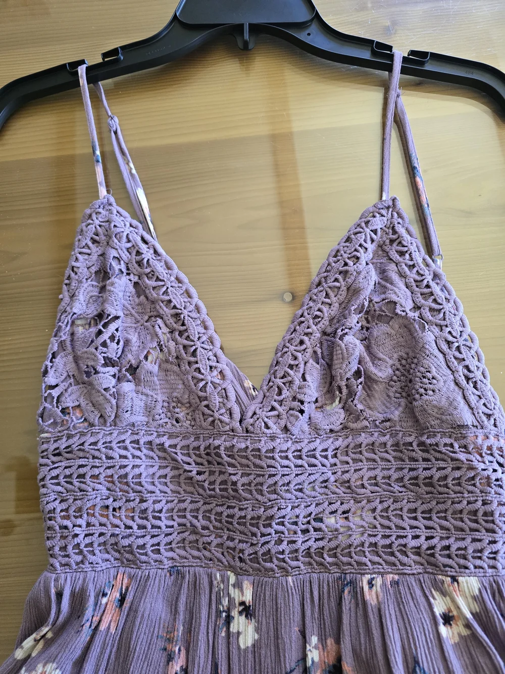 ILLA ILLA Mauve Floral Crochet Bodice Mini Romper Medium - Picture 3 of 4